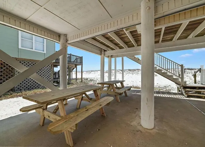 Oceanfront/zero Steps To Beach/views/4br Holiday home